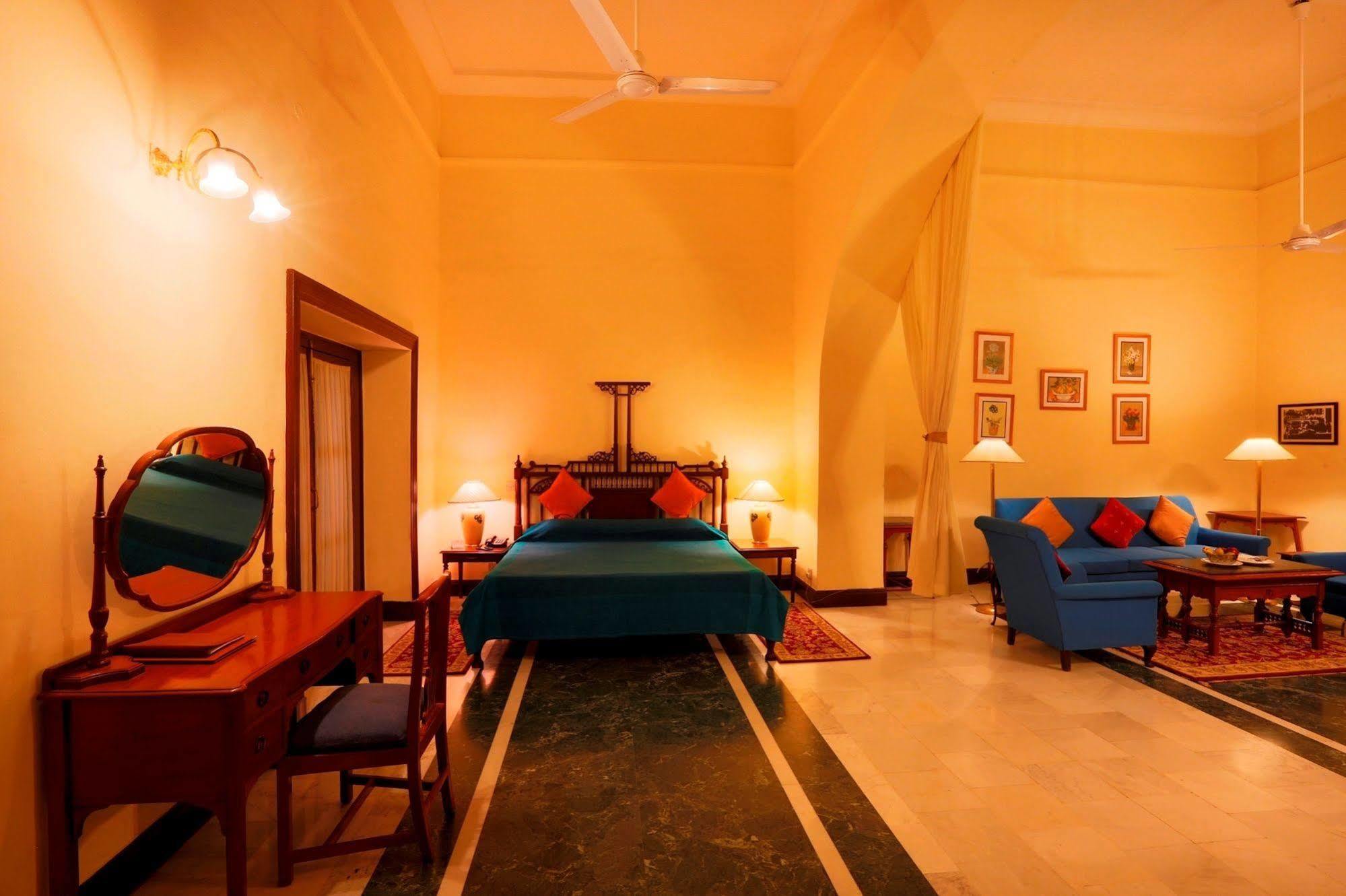 The Lallgarh Palace A Heritage Hotel Bikaner Esterno foto